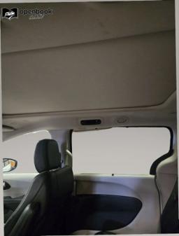 2023 Chrysler Pacifica Limited Van 4D thumbnail 16
