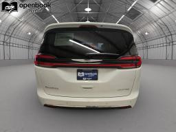 2023 Chrysler Pacifica Limited Van 4D thumbnail 6