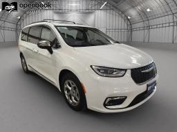 2023 Chrysler Pacifica Limited Van 4D thumbnail 3