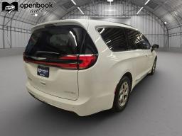 2023 Chrysler Pacifica Limited Van 4D thumbnail 5
