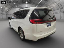 2023 Chrysler Pacifica Limited Van 4D thumbnail 7