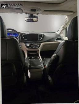 2023 Chrysler Pacifica Limited Van 4D thumbnail 14
