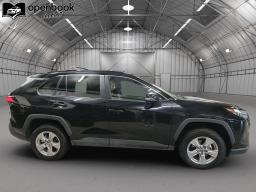 2025 Toyota RAV4 XLE Sport Utility 4D thumbnail 4