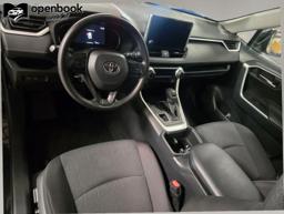 2025 Toyota RAV4 XLE Sport Utility 4D thumbnail 9