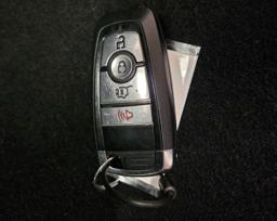 2025 Ford Escape ST-Line Sport Utility 4D thumbnail 17