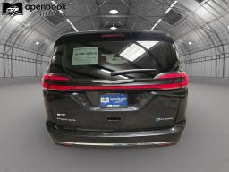 2023 Chrysler Pacifica Hybrid Limited Van 4D thumbnail 6