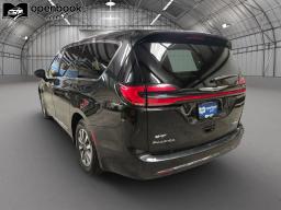 2023 Chrysler Pacifica Hybrid Limited Van 4D thumbnail 7
