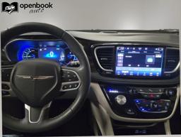 2023 Chrysler Pacifica Hybrid Limited Van 4D thumbnail 13