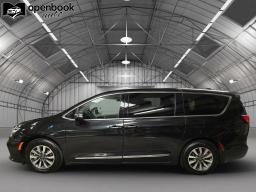 2023 Chrysler Pacifica Hybrid Limited Van 4D thumbnail 8