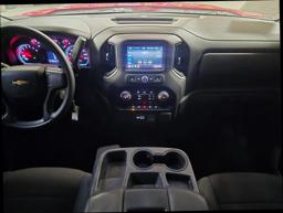 2022 Chevrolet Silverado 1500 Limited Crew Cab Custom Pickup 4D 5 3/4 ft thumbnail 16