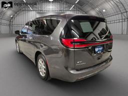 2023 Chrysler Pacifica Touring L Van 4D thumbnail 7