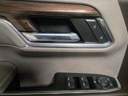 2023 Chevrolet Silverado 1500 Crew Cab LT Pickup 4D 6 1/2 ft thumbnail 11