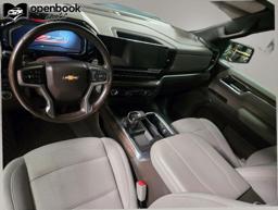 2023 Chevrolet Silverado 1500 Crew Cab LT Pickup 4D 6 1/2 ft thumbnail 10