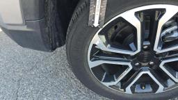 2022 Jeep Compass Limited Sport Utility 4D thumbnail 6
