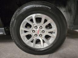 2019 GMC Yukon XL SLT Sport Utility 4D thumbnail 20