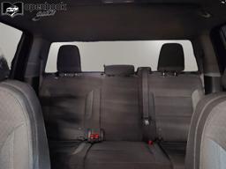 2023 Chevrolet Silverado 1500 Crew Cab Custom Pickup 4D 5 3/4 ft thumbnail 15