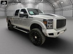 2016 Ford F250 Super Duty Crew Cab Platinum Pickup 4D 6 3/4 ft thumbnail 3