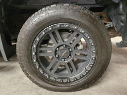 2023 Chevrolet Silverado 1500 Crew Cab Custom Pickup 4D 5 3/4 ft thumbnail 19