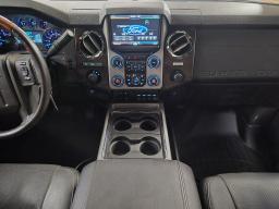 2016 Ford F250 Super Duty Crew Cab Platinum Pickup 4D 6 3/4 ft thumbnail 16