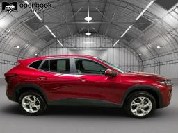 2024 Chevrolet Trax LS Sport Utility 4D thumbnail 4
