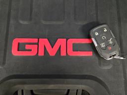 2020 GMC Yukon XL SLT Sport Utility 4D thumbnail 21
