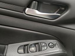 2024 Nissan Altima 2.5 SV Sedan 4D thumbnail 10
