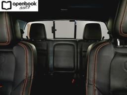 2024 Nissan Frontier Crew Cab PRO-4X Pickup 4D 5 ft thumbnail 18