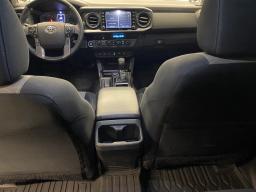 2022 Toyota Tacoma Double Cab TRD Off-Road Pickup 4D 5 ft thumbnail 15