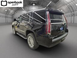 2018 Cadillac Escalade Sport Utility 4D thumbnail 7