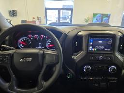 2023 Chevrolet Silverado 1500 Crew Cab Custom Trail Boss Pickup 4D 5 3/4 ft thumbnail 16