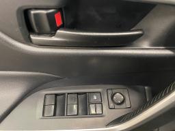 2019 Toyota RAV4 LE Sport Utility 4D thumbnail 9