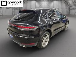 2020 Porsche Macan Sport Utility 4D thumbnail 5