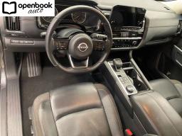 2025 Nissan Pathfinder SL Sport Utility 4D thumbnail 10