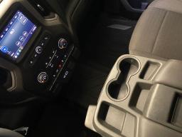 2022 Chevrolet Silverado 1500 Limited Crew Cab Custom Pickup 4D 5 3/4 ft thumbnail 13