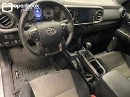 2022 Toyota Tacoma Double Cab TRD Off-Road Pickup 4D 5 ft thumbnail 10