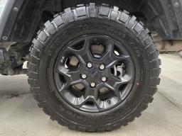 2023 Jeep Gladiator Willys Pickup 4D 5 ft thumbnail 17
