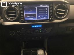 2022 Toyota Tacoma Double Cab TRD Off-Road Pickup 4D 5 ft thumbnail 12