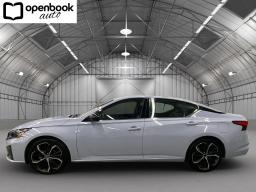 2024 Nissan Altima 2.5 SR Sedan 4D thumbnail 1