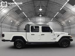 2023 Jeep Gladiator Willys Pickup 4D 5 ft thumbnail 4