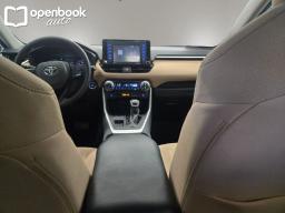 2021 Toyota RAV4 XLE Sport Utility 4D thumbnail 18