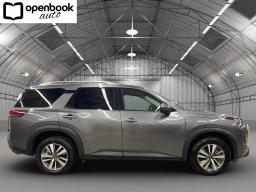 2025 Nissan Pathfinder SL Sport Utility 4D thumbnail 4
