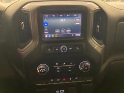 2022 Chevrolet Silverado 1500 Limited Crew Cab Custom Pickup 4D 5 3/4 ft thumbnail 12