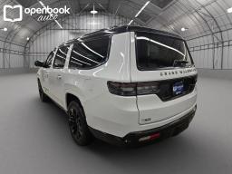 2024 Jeep Grand Wagoneer L Series II Obsidian Sport Utility 4D thumbnail 7
