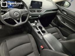 2019 Nissan Altima 2.5 S Sedan 4D thumbnail 9