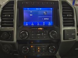 2020 Ford F150 SuperCrew Cab Lariat Pickup 4D 5 1/2 ft thumbnail 14