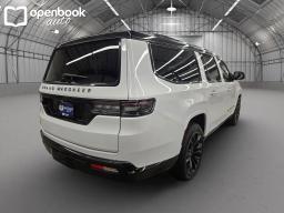 2024 Jeep Grand Wagoneer L Series II Obsidian Sport Utility 4D thumbnail 5