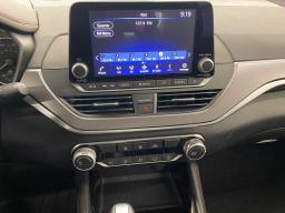 2024 Nissan Altima 2.5 SR Sedan 4D thumbnail 12
