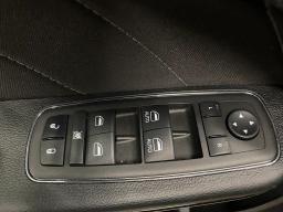 2023 Dodge Charger SXT Sedan 4D thumbnail 9