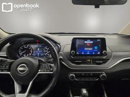 2024 Nissan Altima 2.5 SR Sedan 4D thumbnail 14