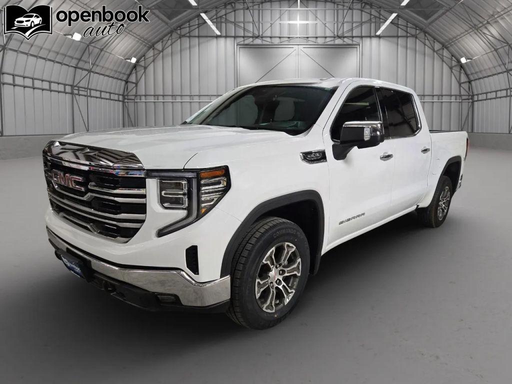 2025 GMC Sierra 1500 Crew Cab SLT Pickup 4D 5 3/4 ft